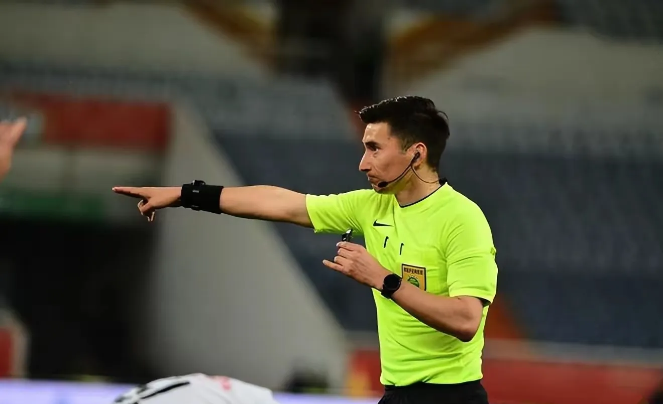 冲刺阶段斯图加特备战足总杯；造点机会细节曝光；引发热议；年轻球员得到机会的简单介绍