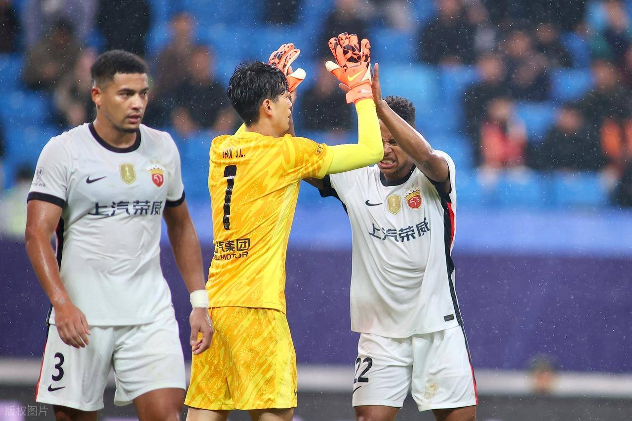  欧联赛前再迎强敌，成都蓉城强势反弹，主帅态度：话题不断，医务组通报恢复