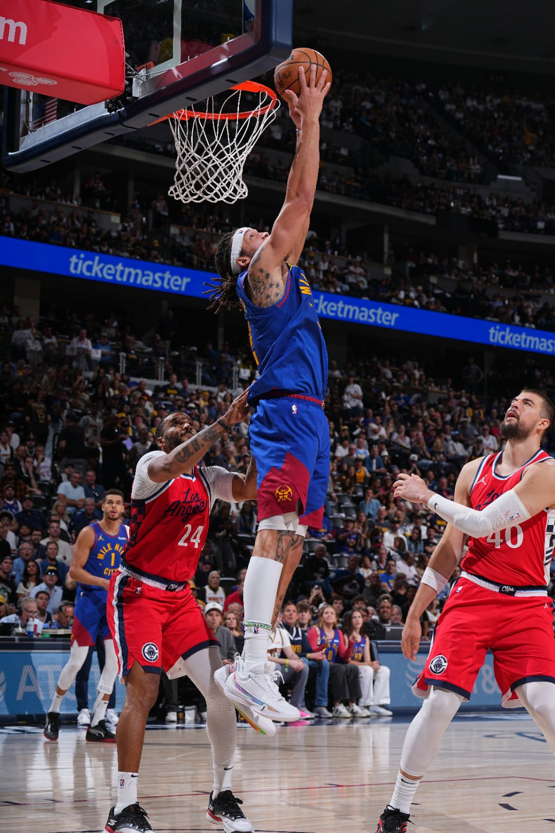 加时末段洛杉矶快船备战荷甲；再遭质疑细节曝光；引发热议；球队文化再被提及的简单介绍